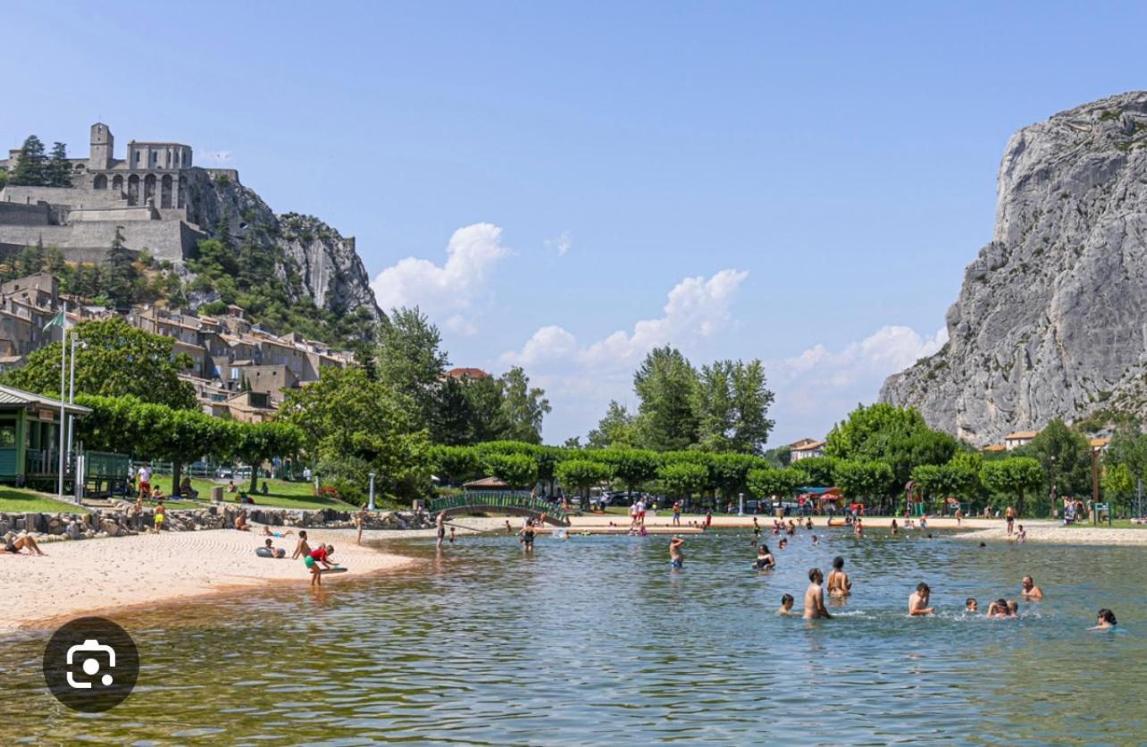 Tour De Babel Sisteron Exterior foto